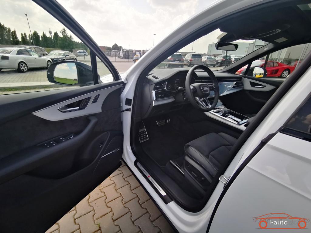 Audi Q7 50 TDI quattro S line za 64200€