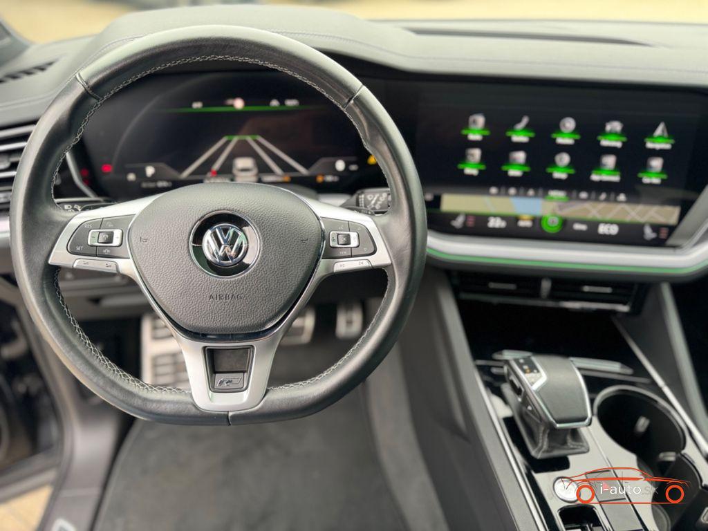 Volkswagen Touareg 3.0 TDI 4Motion R-Line za 51600€