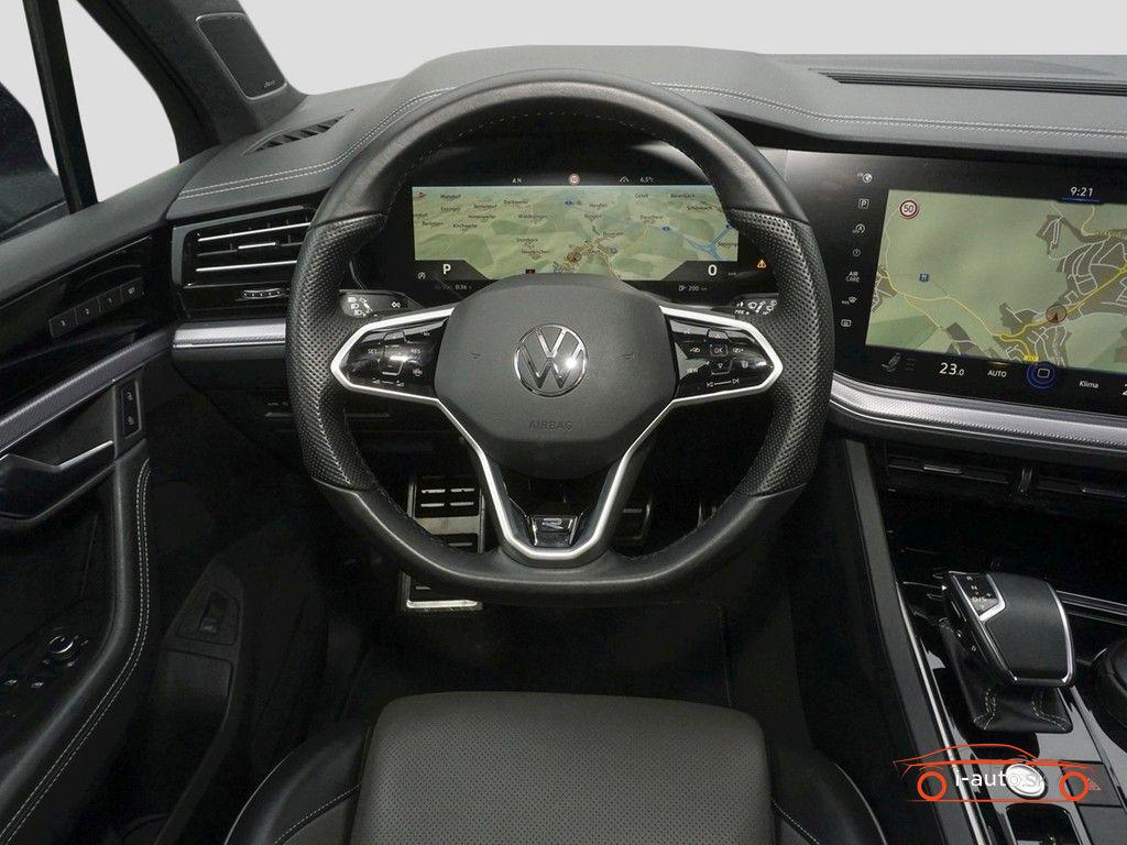 Volkswagen Touareg 3.0 TD R-Line 4Motion DSG za 55300€