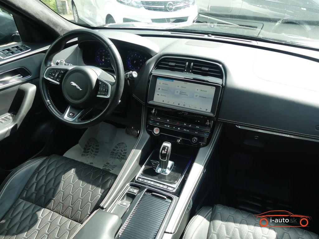 Jaguar F-PACE 5.0 V8 SVR AWD za 51000€