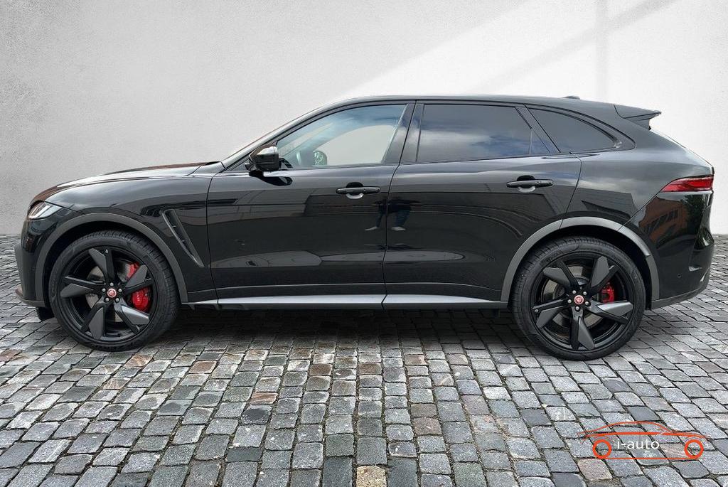 Jaguar F-PACE P550 AWD SVR za 75400€