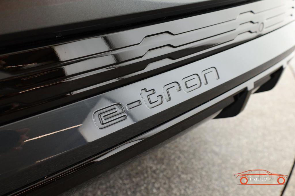 Audi Q8 e-tron 55 quattro S line za 80400€