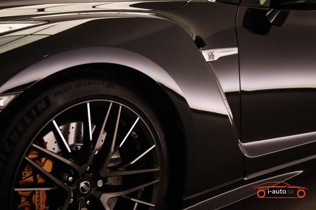 Nissan GT-R 3.8 V6 Black Edition za 142250€