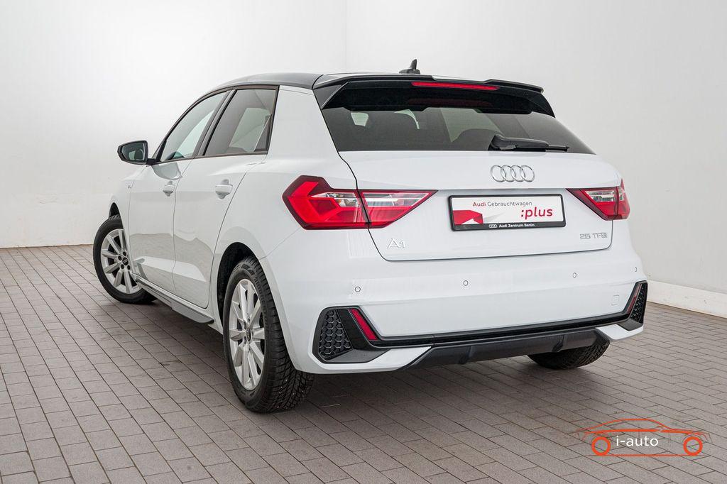 Audi A1 Sportback S line 25 TFSI S  za 27400€