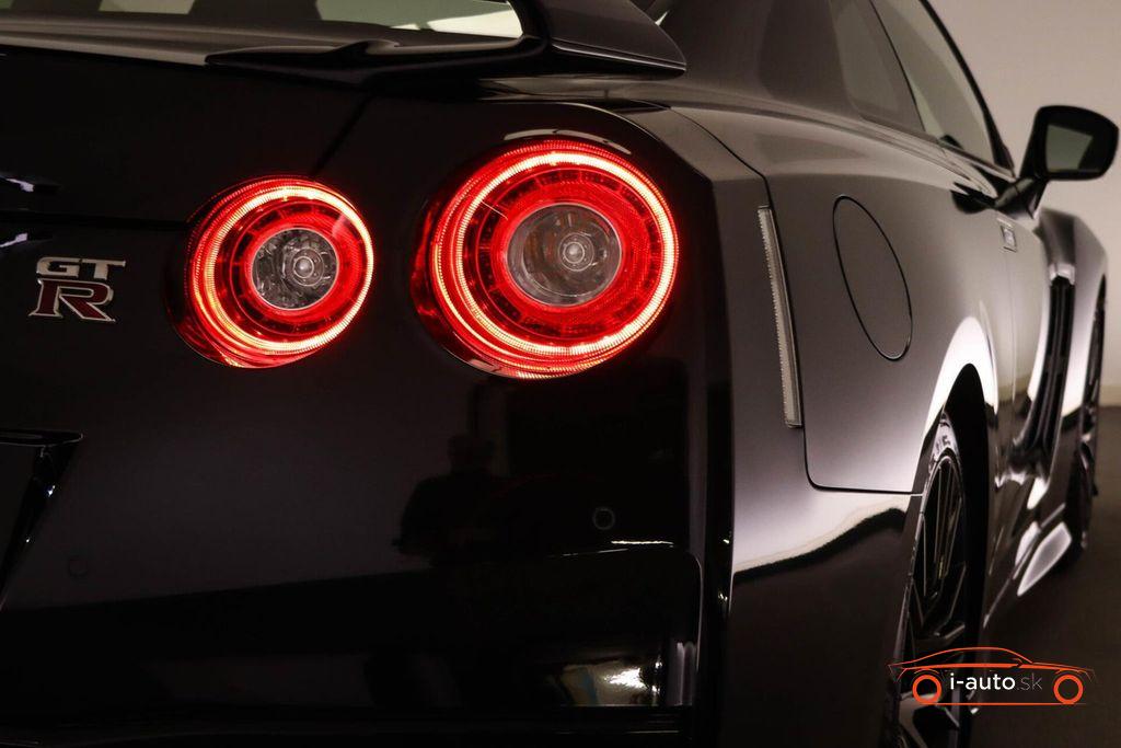 Nissan GT-R 3.8 V6 Black Edition za 142250€