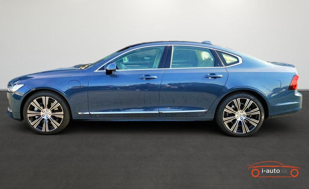 Volvo S90 Recharge T8 AWD Ultimate Bright za 76000€