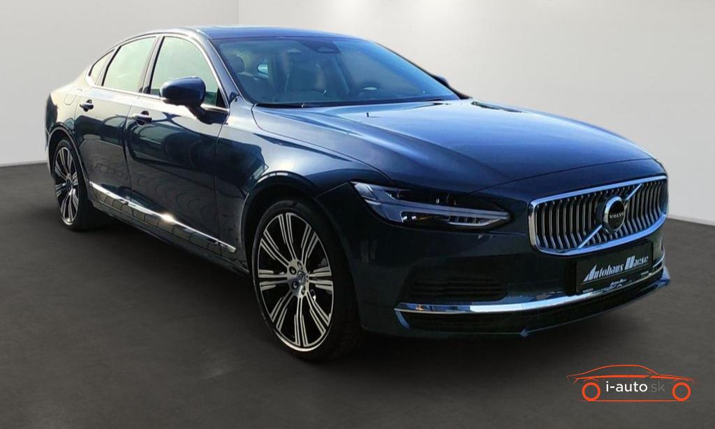 Volvo S90 Recharge T8 AWD Ultimate Bright za 76000€