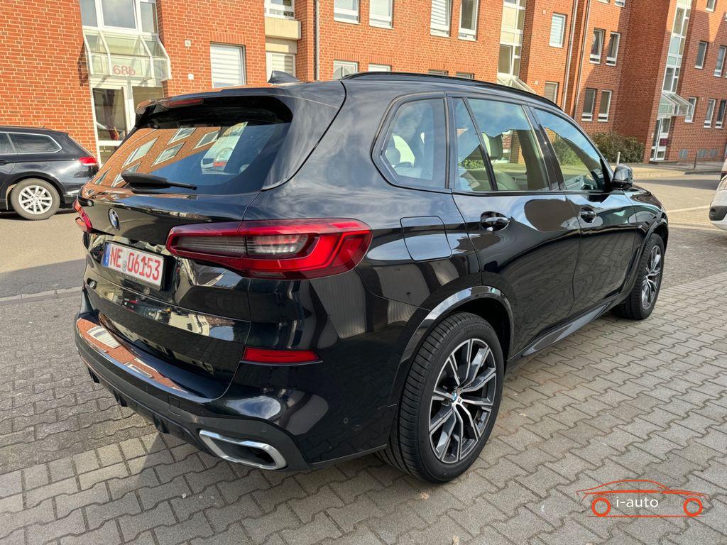 BMW X5 xDrive 40i M Sport za 50930€