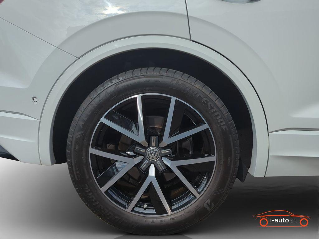 Volkswagen Touareg 3.0 TDI R-Line 4Motion za 58700€