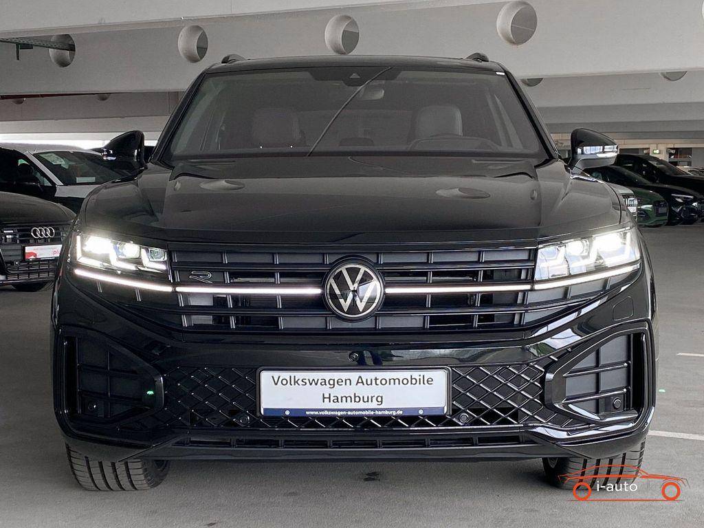 Volkswagen Touareg 3.0 TDI 4Motion R-line za 98370€