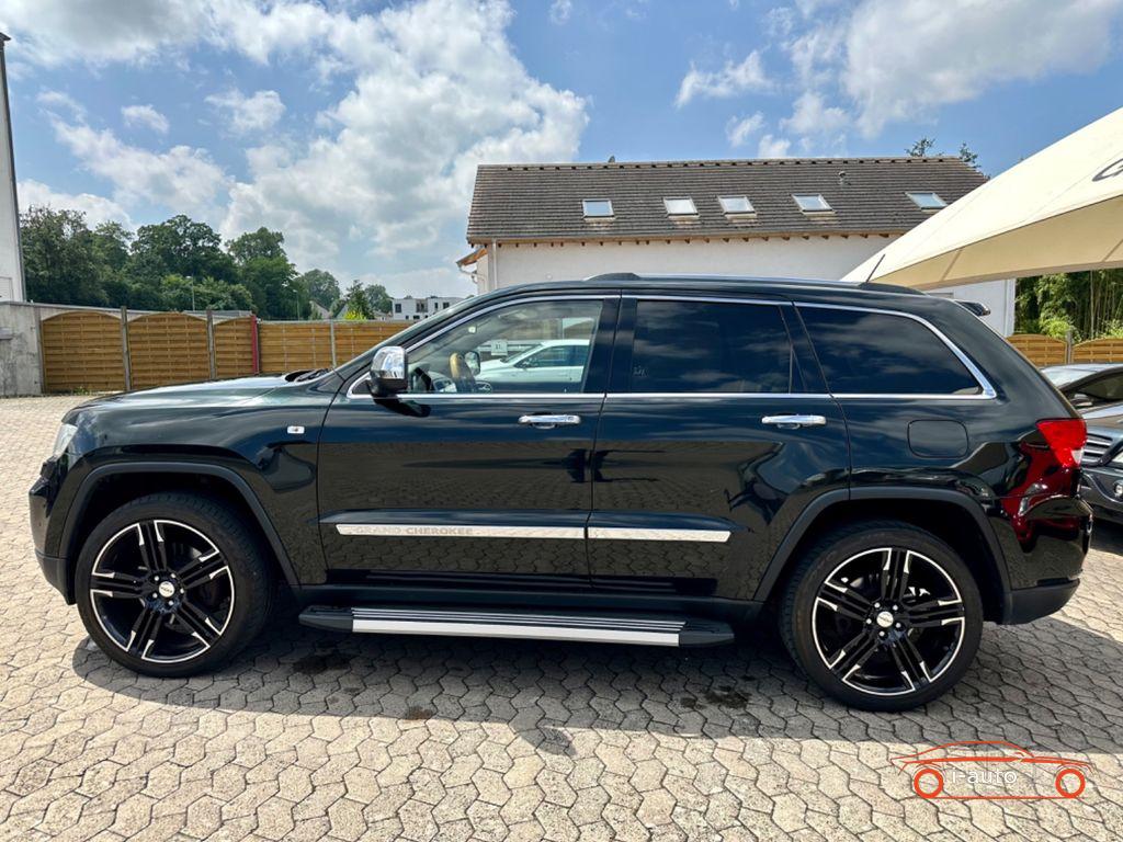 Jeep Grand Cherokee 3.0 CRD Overland za 18760€