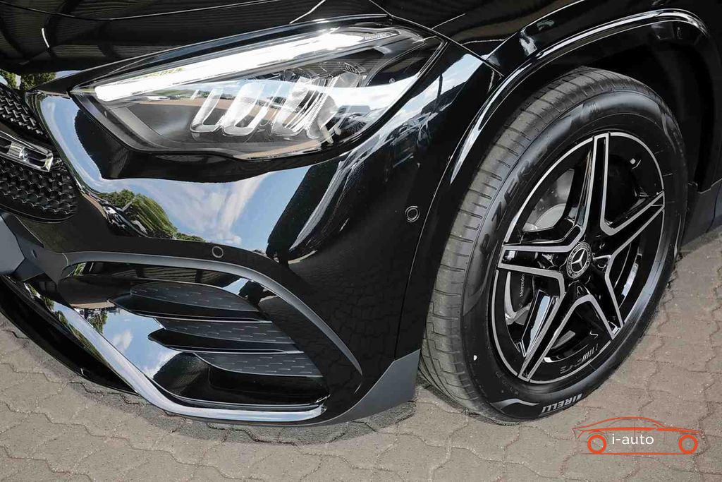 Mercedes-Benz GLA 220 4M AMG za 51950€