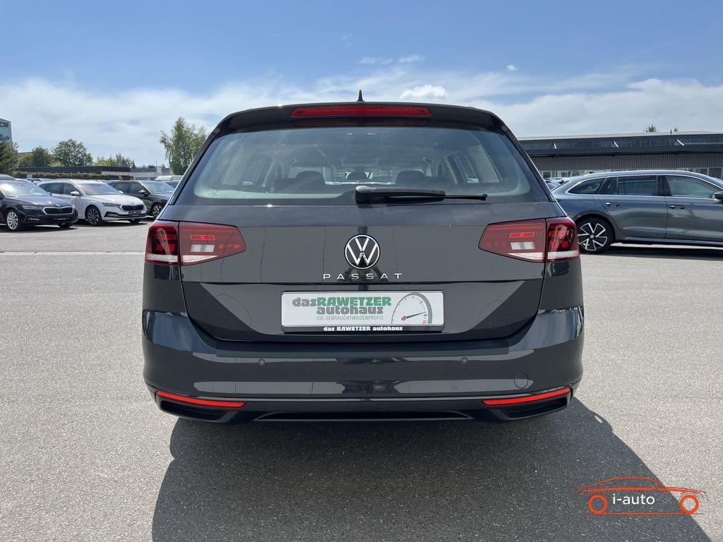 Volkswagen Passat Variant 2.0 TDI DSG R-Line za 27580€