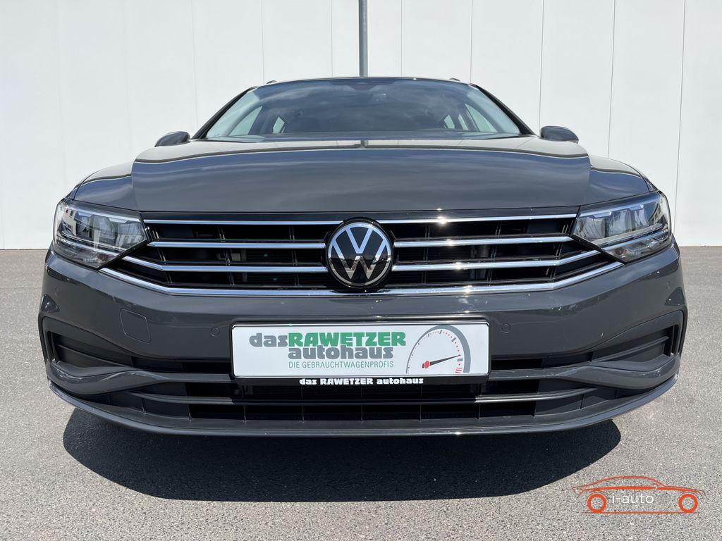 Volkswagen Passat Variant 2.0 TDI DSG R-Line za 27580€