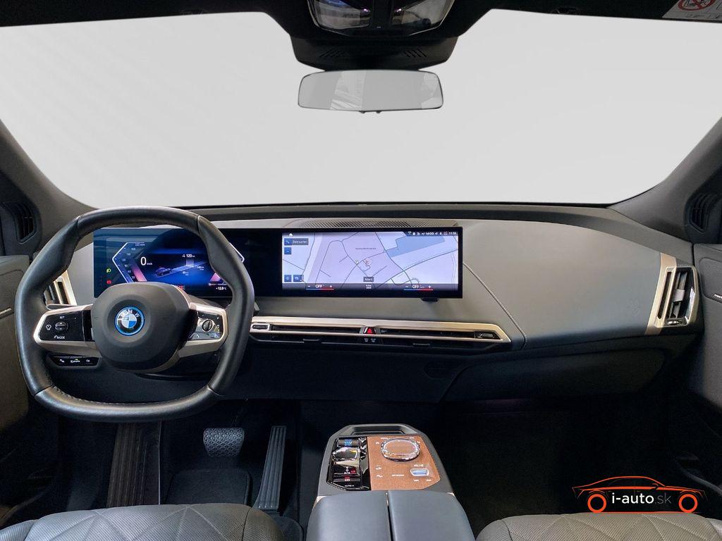 BMW iX xDrive50  za 77950€