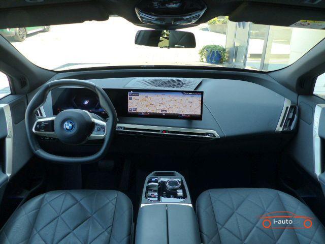 BMW iX xDrive 50 Sportpaket za 77700€