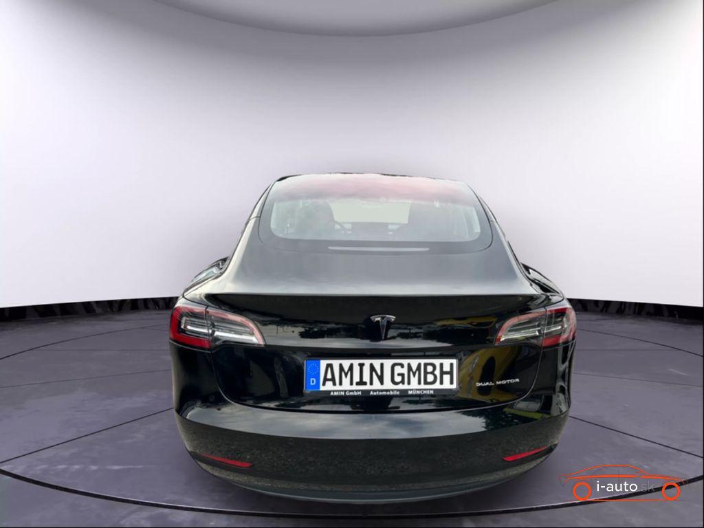 Tesla Model 3 Long Range Dual Motor AWD za 22360€