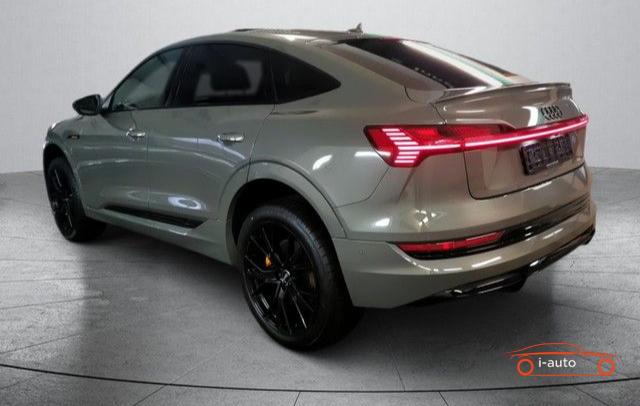 Audi e-tron Sportback 50 quattro Black Edition za 47800€