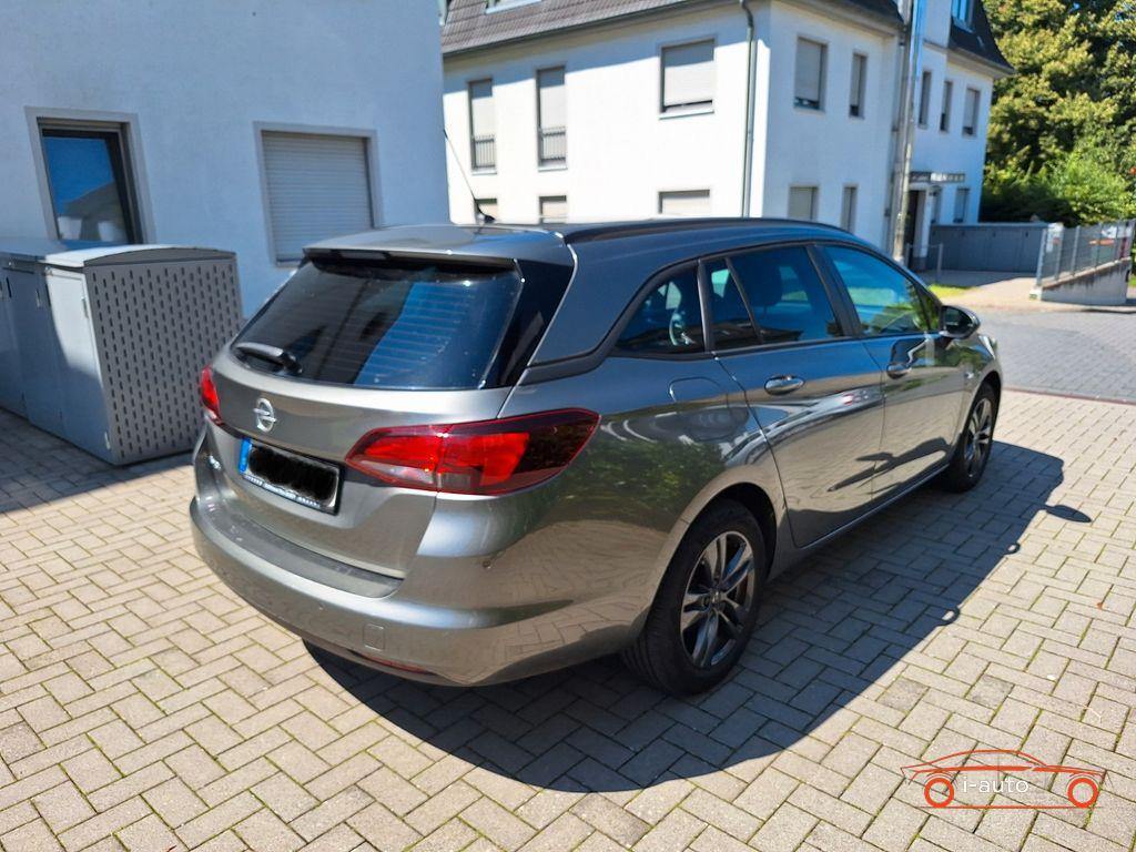 Opel Astra 1.2 Sport Tourer za 12620€