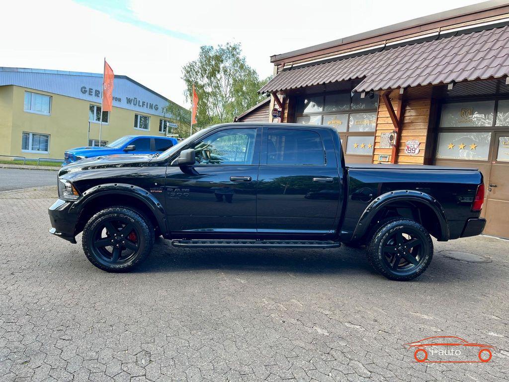 Dodge RAM 1500 5.7 V8 HEMI LPG za 51470€