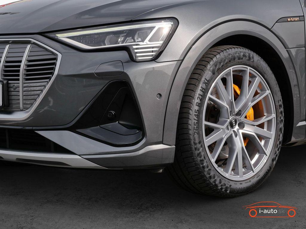 Audi e-tron Sportback 50 quattro S line za 32100€