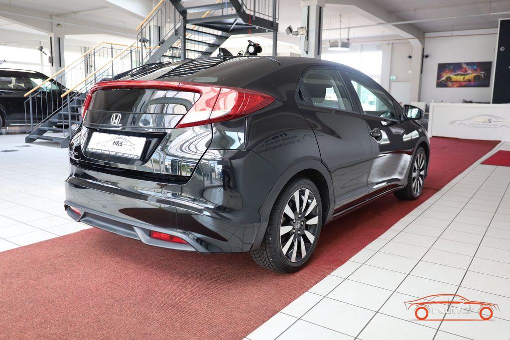 Honda Civic 1.8 i-VTEC Sport za 15700€