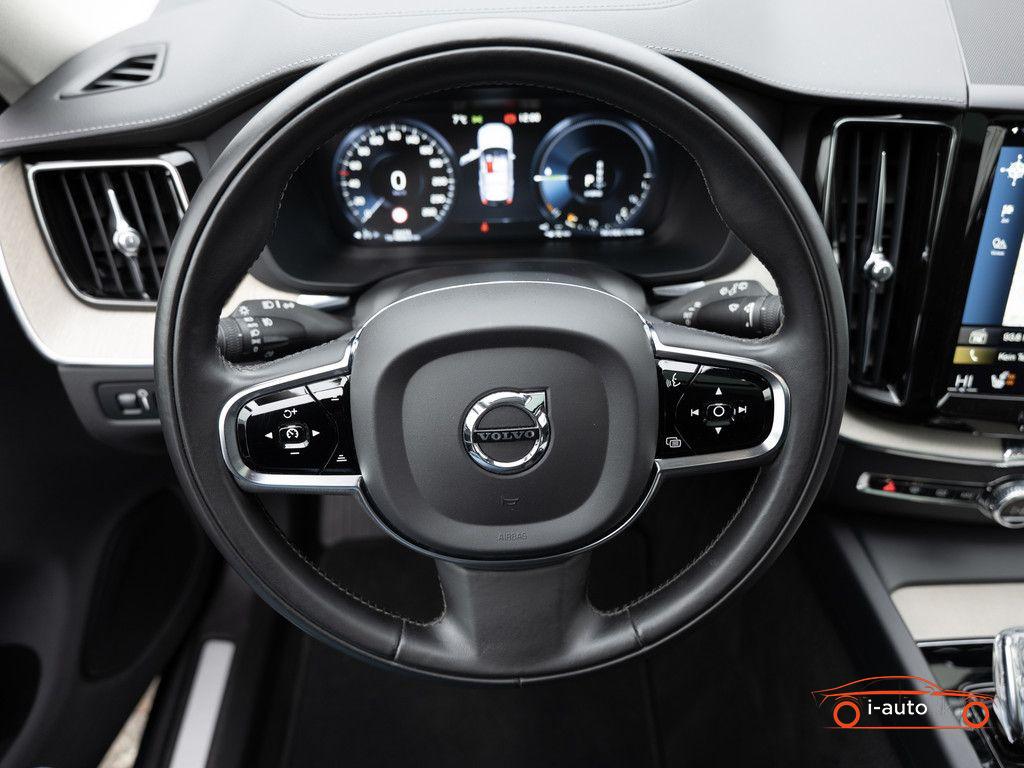 Volvo XC60 T8 AWD Recharge Inscription za 39190€