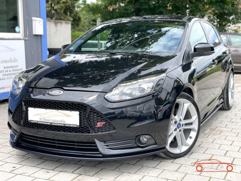 Ford Focus ST 2.0 EcoBoost za 15600€