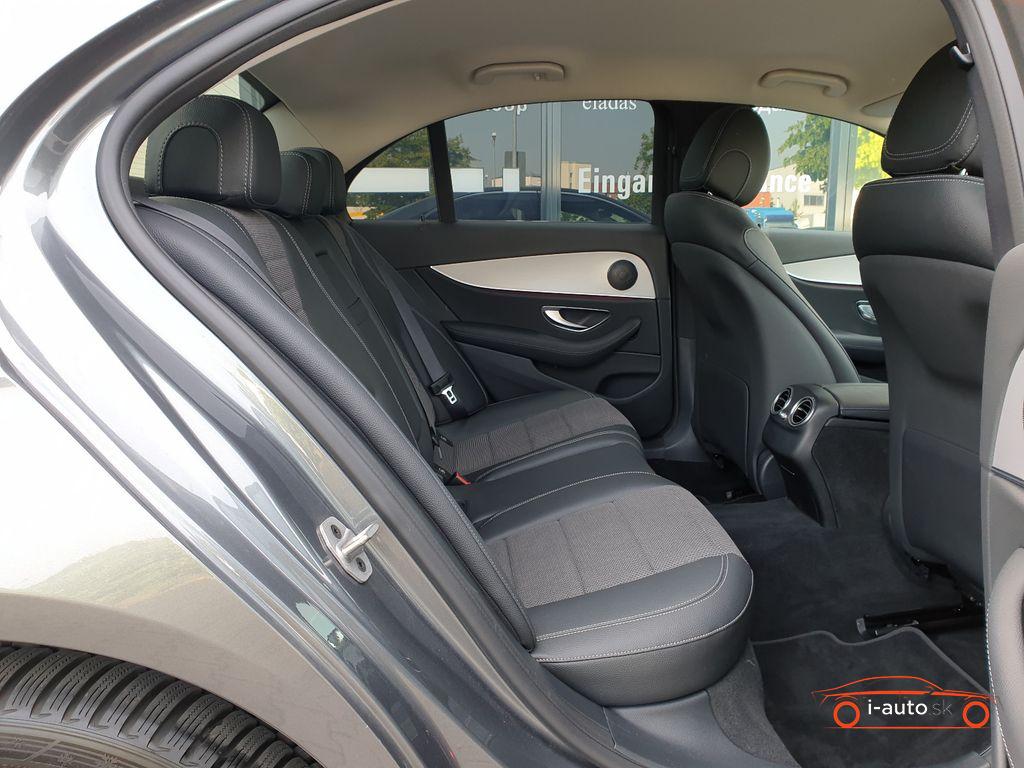 Mercedes-Benz E 400 d 4M 9G Tronic - AMG  za 52090€