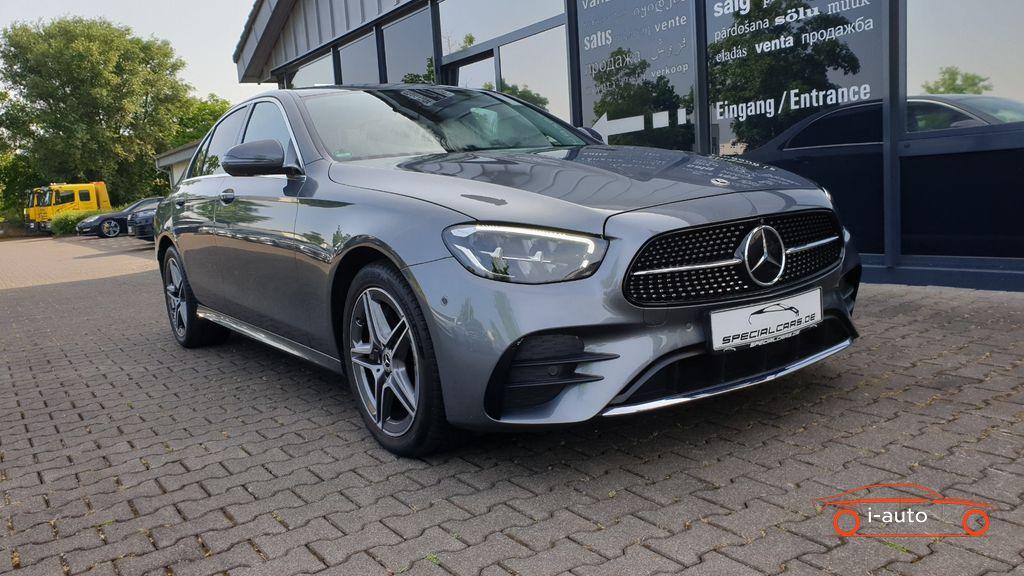 Mercedes-Benz E 400 d 4M 9G Tronic - AMG  za 52 090