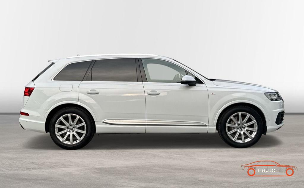 Audi Q7 50 TDI S-Line quattro za 42700€