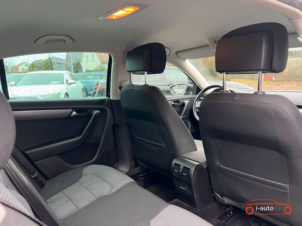 Volkswagen Passat Comfortline za 8500€