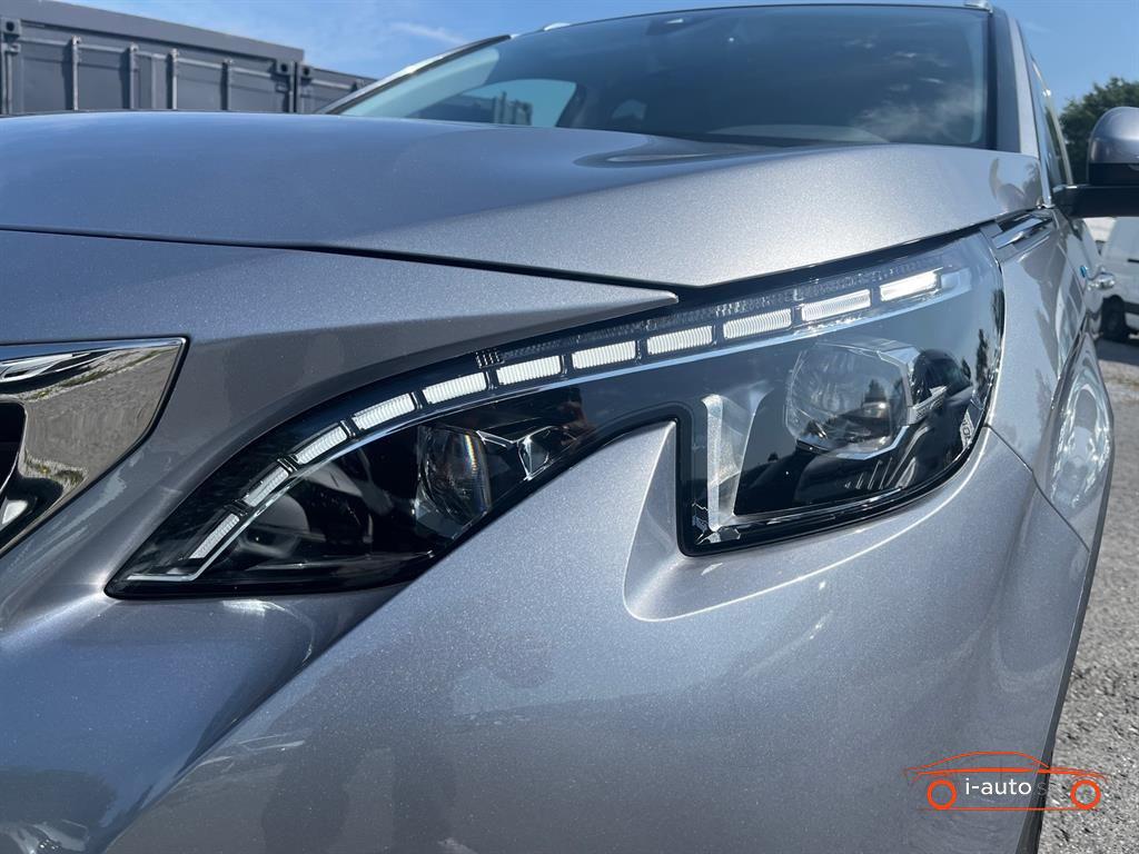 Peugeot 3008 Hybrid 225 Allure za 28030€