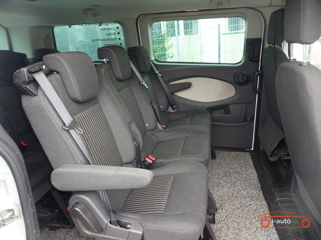 Ford Tourneo Custom 2.2 TDCI za 15010€