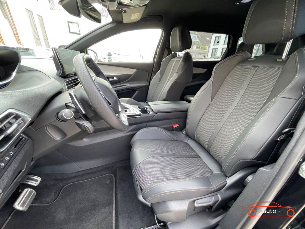 Peugeot 5008 1.2 Hybrid GT za 31500€