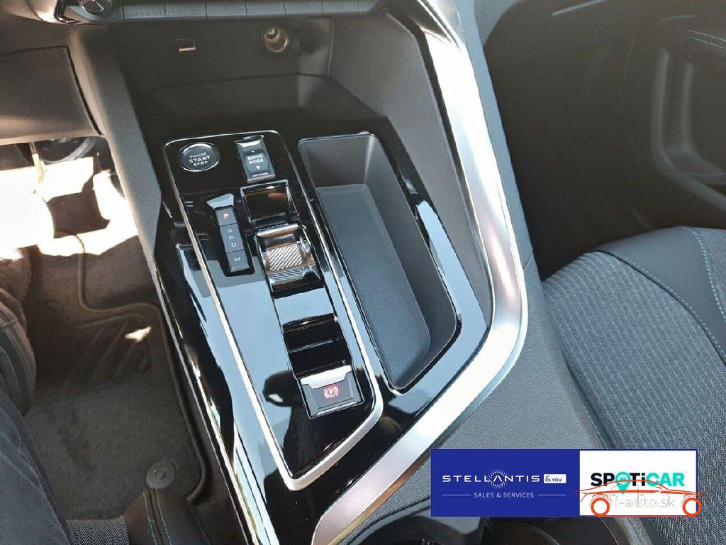 Peugeot 5008 1.2 Allure PureTech za 30600€