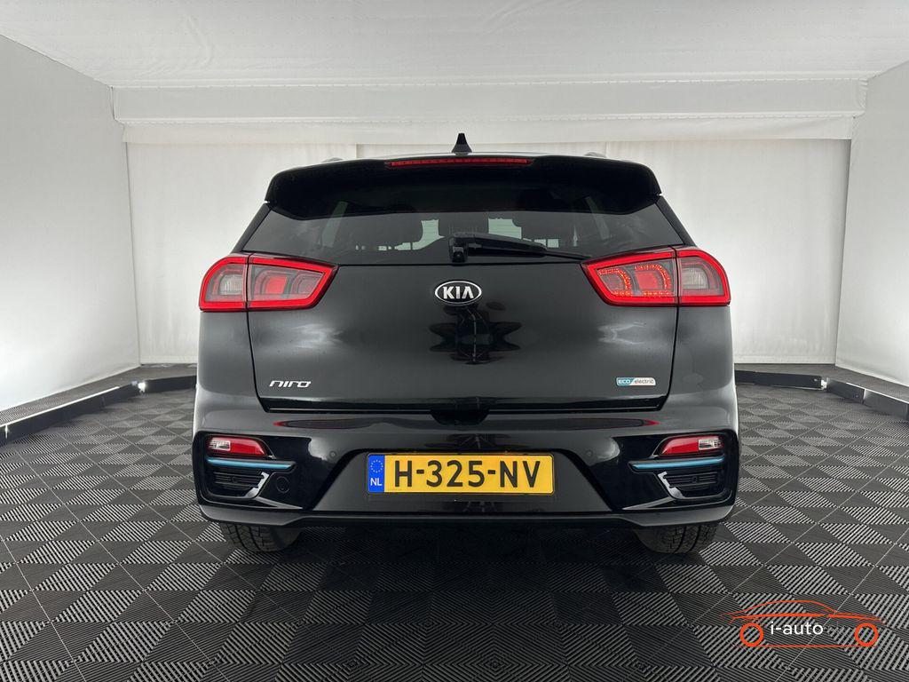 Kia Niro e Executive Line 64 kWh za 21400€