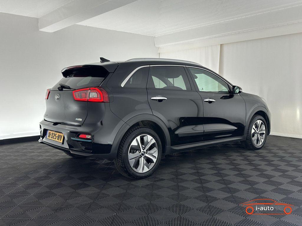 Kia Niro e Executive Line 64 kWh za 21400€