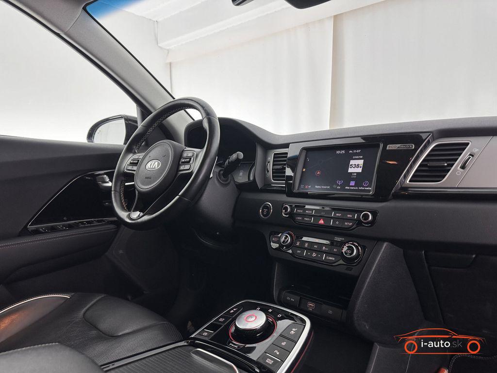 Kia Niro e Executive Line 64 kWh za 21400€