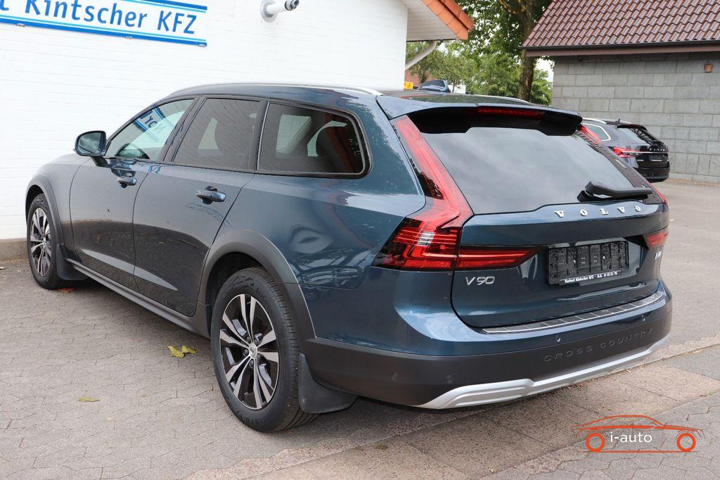 Volvo V90 Cross Country Pro AWD 360 " AHK Google Map za 40710€