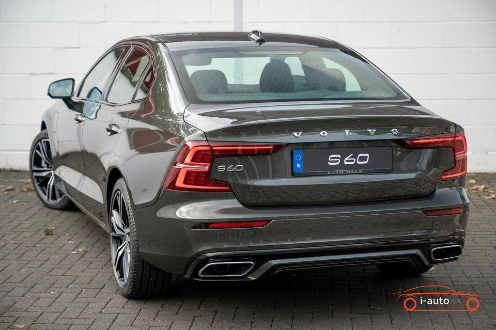 Volvo S60 T8 Recharge AWD R-Design za 47980€