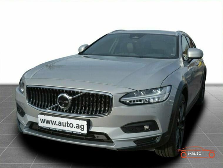 Volvo V90 Cross Country B5 D Ultimate za 69 610.00€