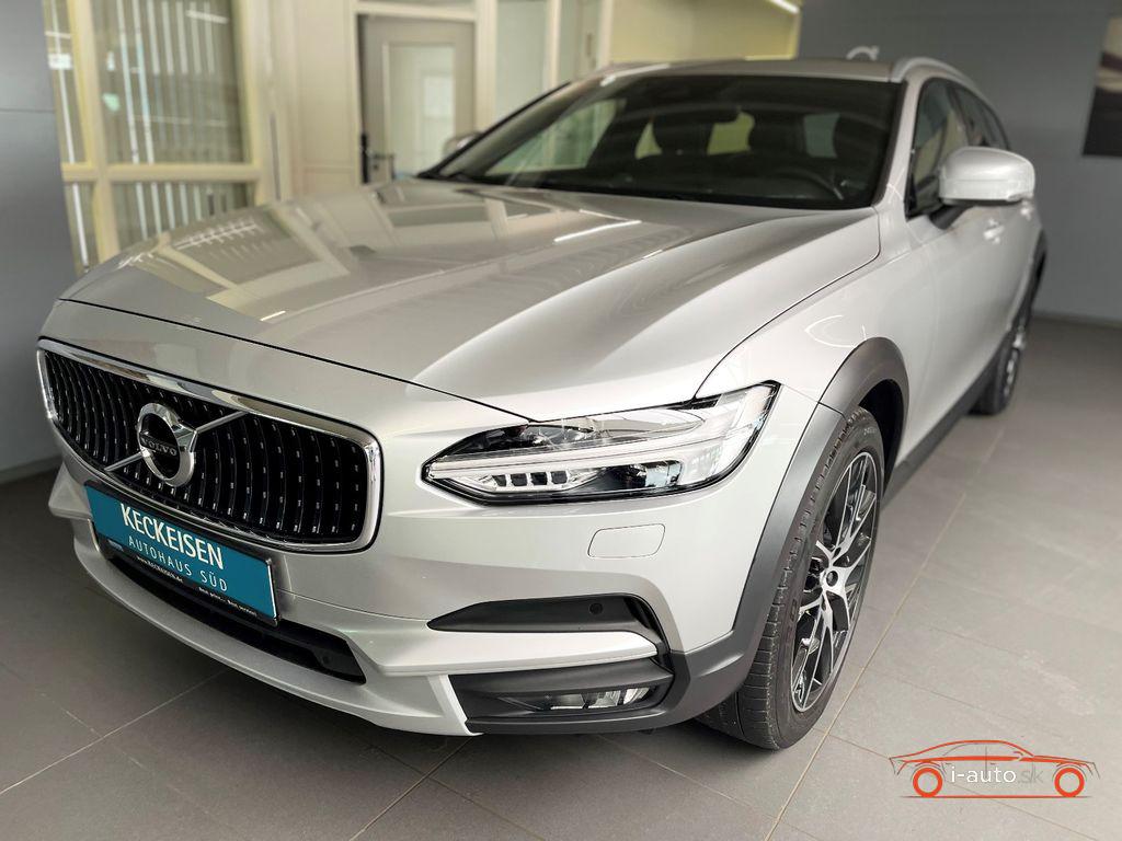 Volvo V90 Cross Country D5 AWD za 38 600.00€