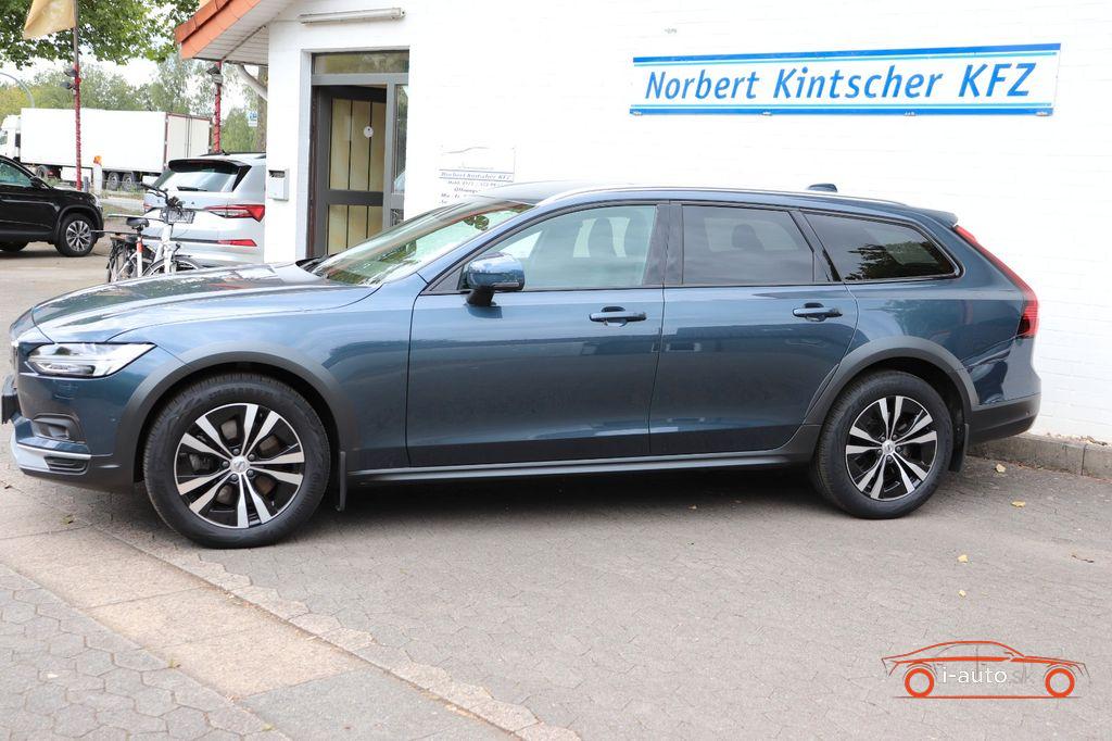 Volvo V90 Cross Country Pro AWD 360 " AHK Google Map za 40710€