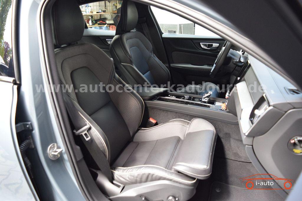 Volvo S60 B5 Ultimate Dark AWD za 37060€