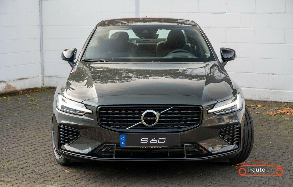 Volvo S60 T8 Recharge AWD R-Design za 47980€