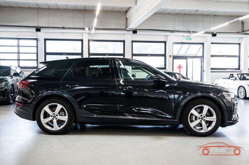 Audi E-TRON 55  za 42740€