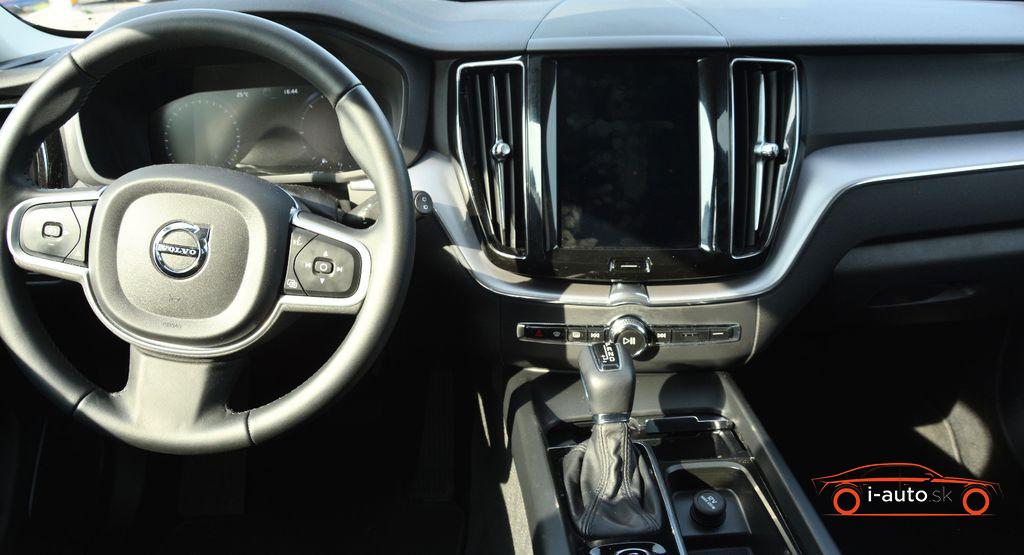 Volvo XC60 Momentum Pro 2WD za 32400€