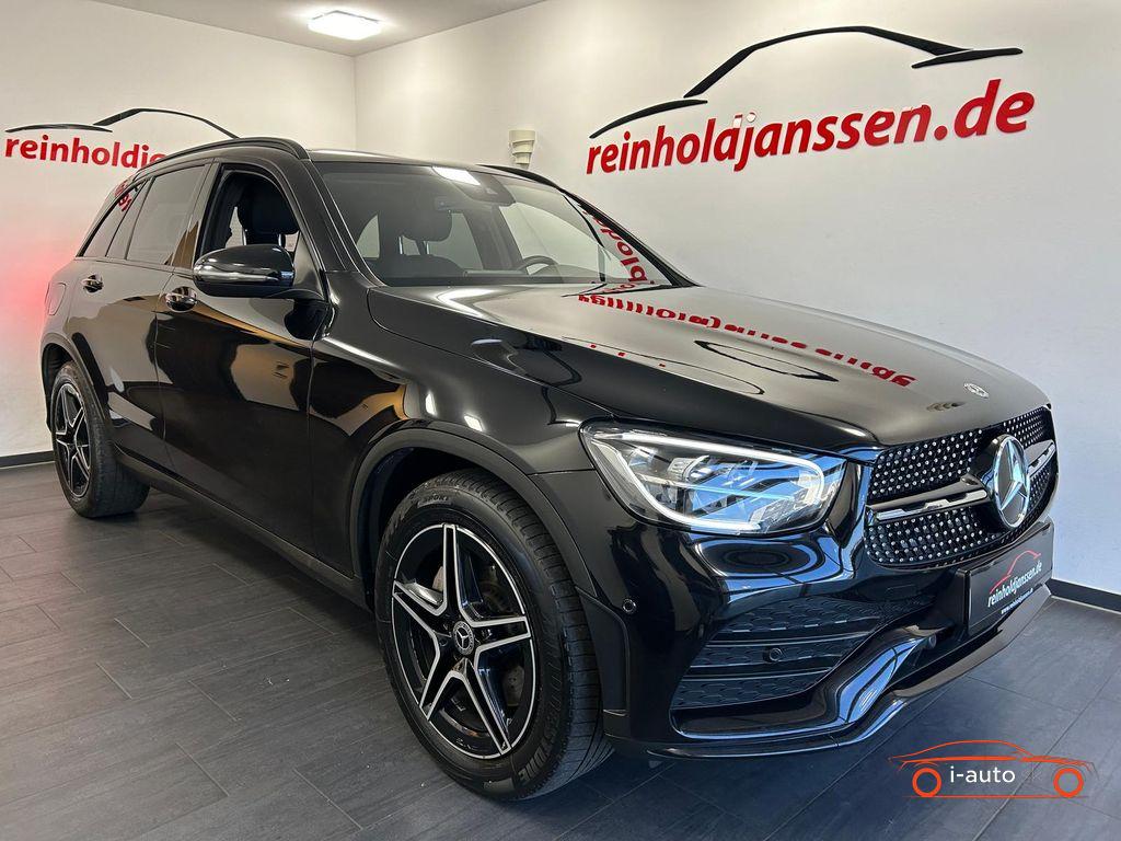 Mercedes-Benz GLC 220d AMG 4Matic za 42 190