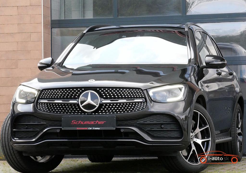 Mercedes-Benz GLC 220d 4Matic AMG za 49 200